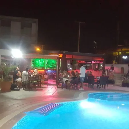 Almina Ξενοδοχείο με διαμερίσματα Gümbet