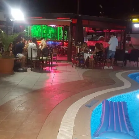 Almina Ξενοδοχείο με διαμερίσματα Gümbet